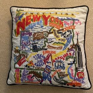 Catstudio New York State pillow